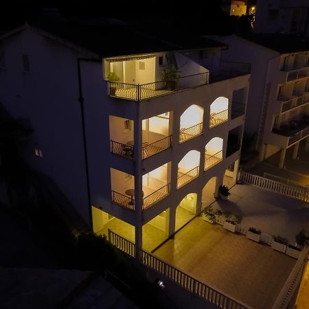 Apartments Larus Baska Voda Ngoại thất bức ảnh