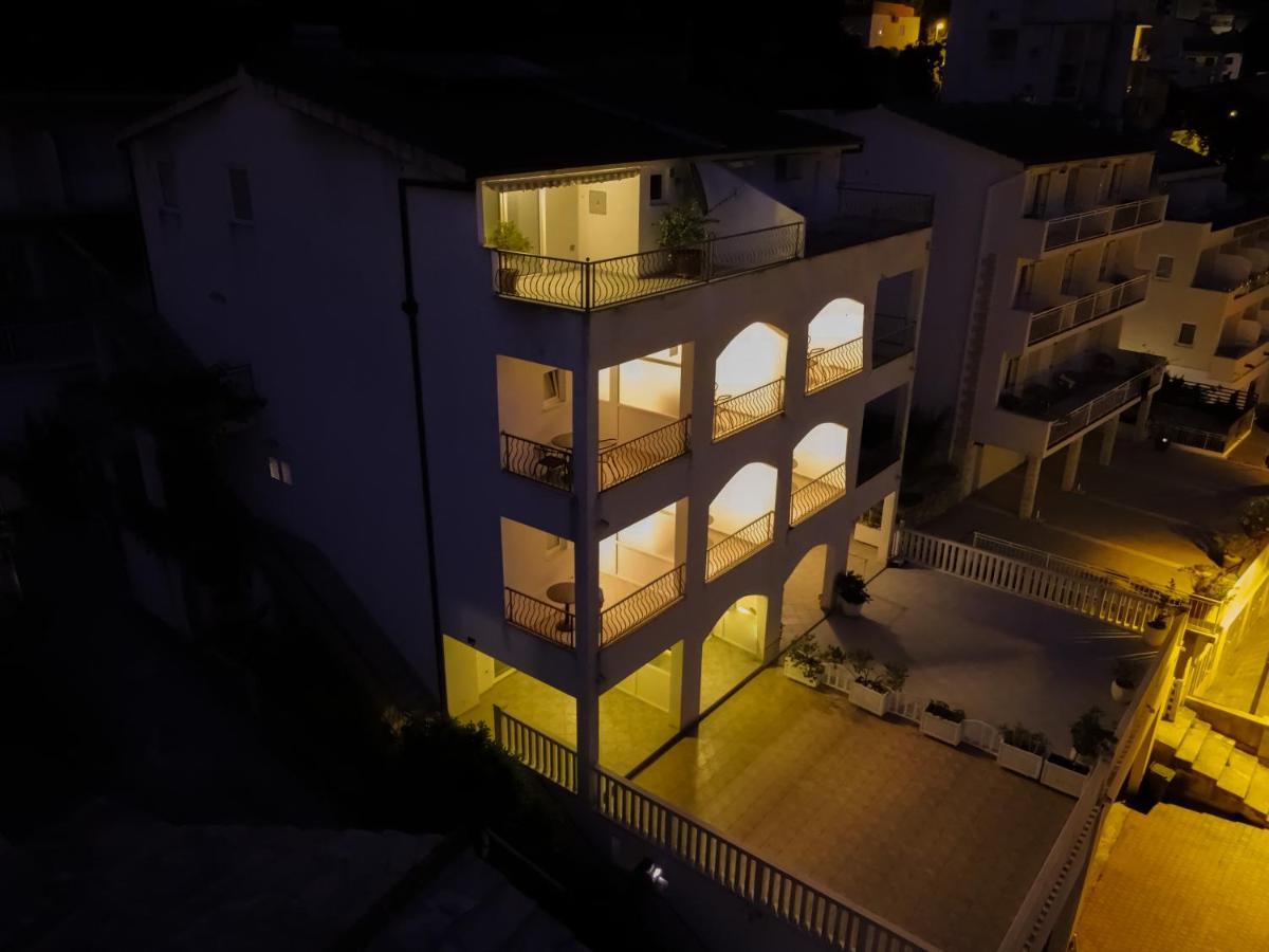 Apartments Larus Baska Voda Ngoại thất bức ảnh