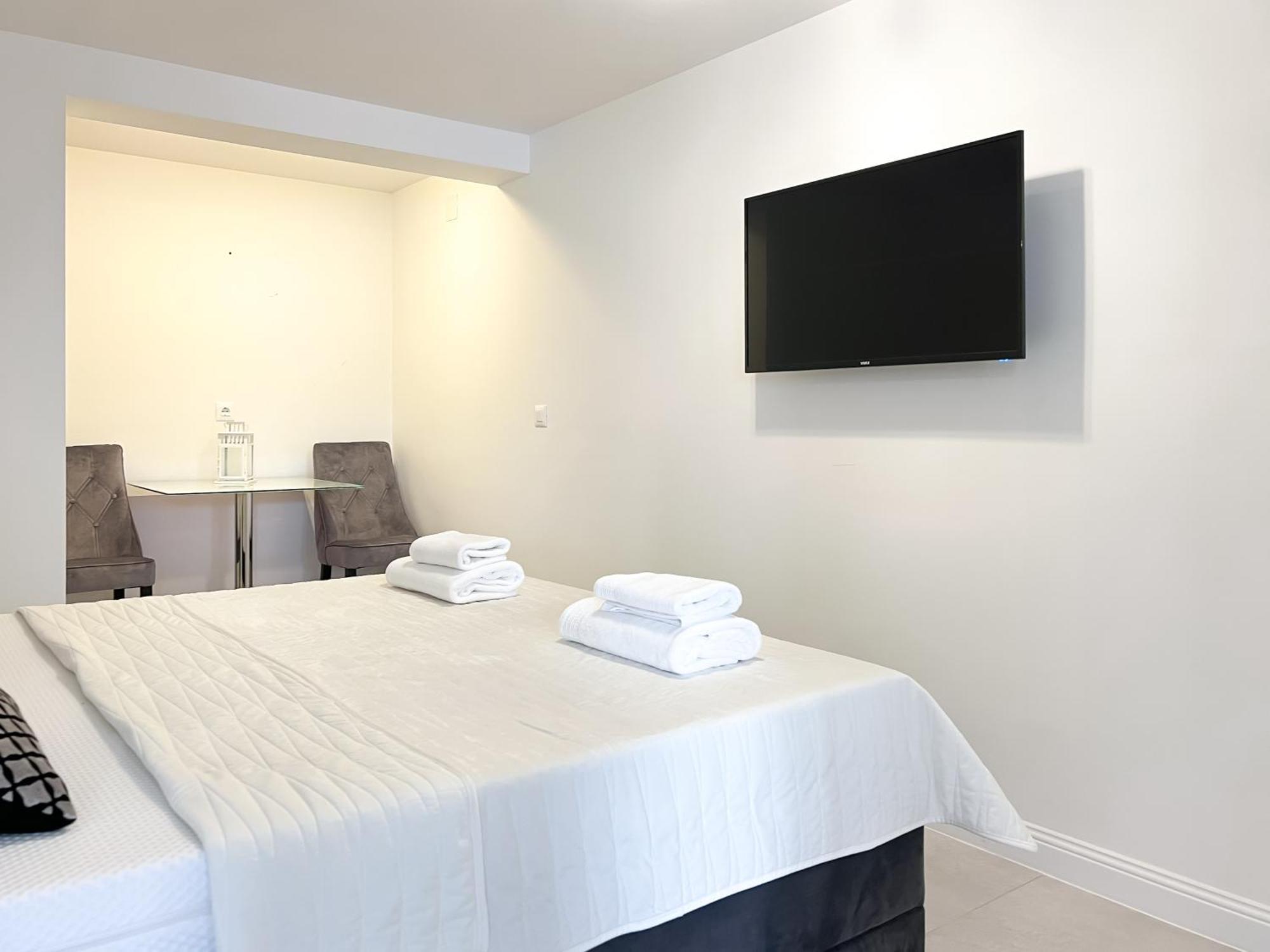 Apartments Larus Baska Voda Phòng bức ảnh