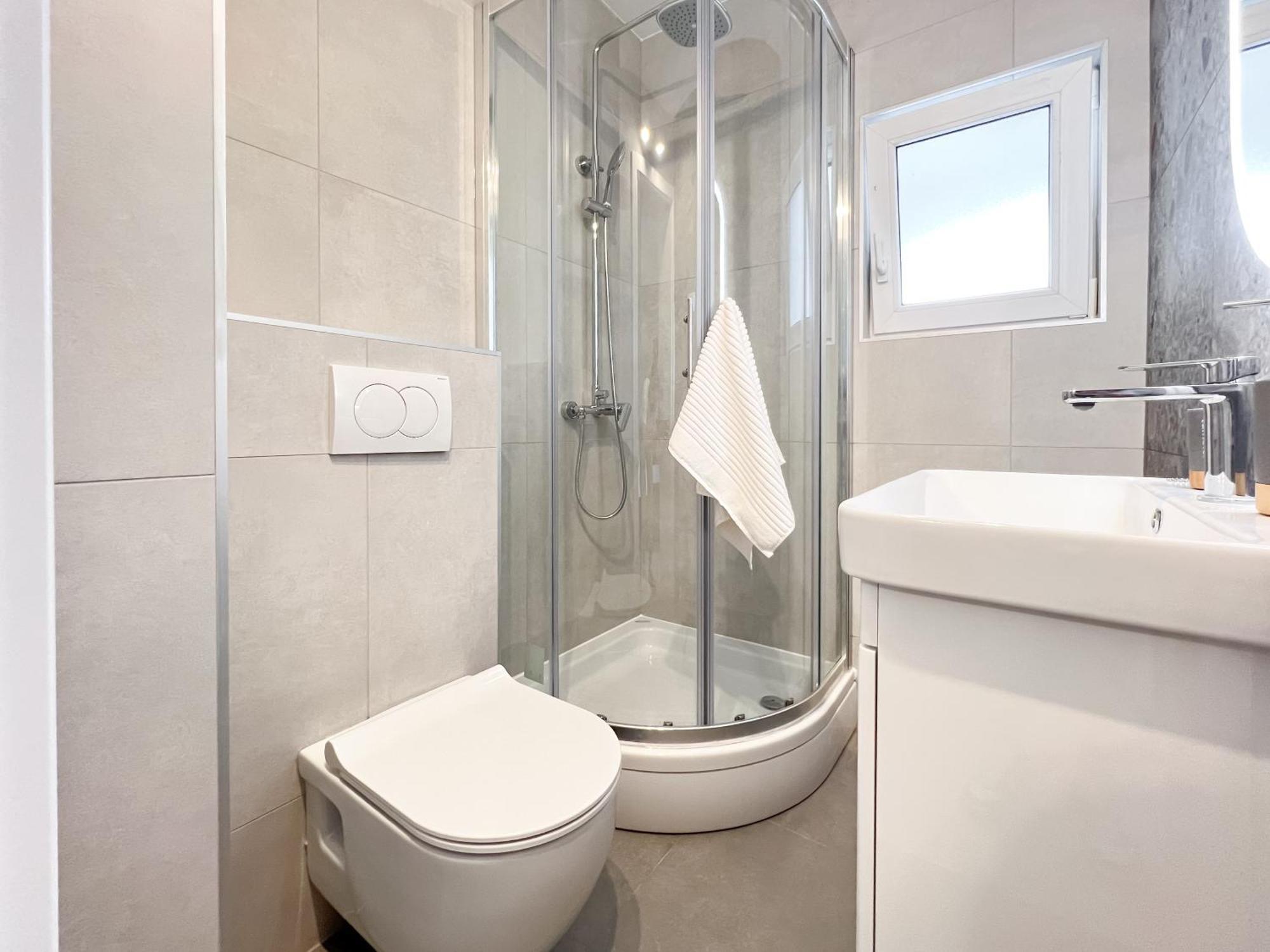 Apartments Larus Baska Voda Phòng bức ảnh